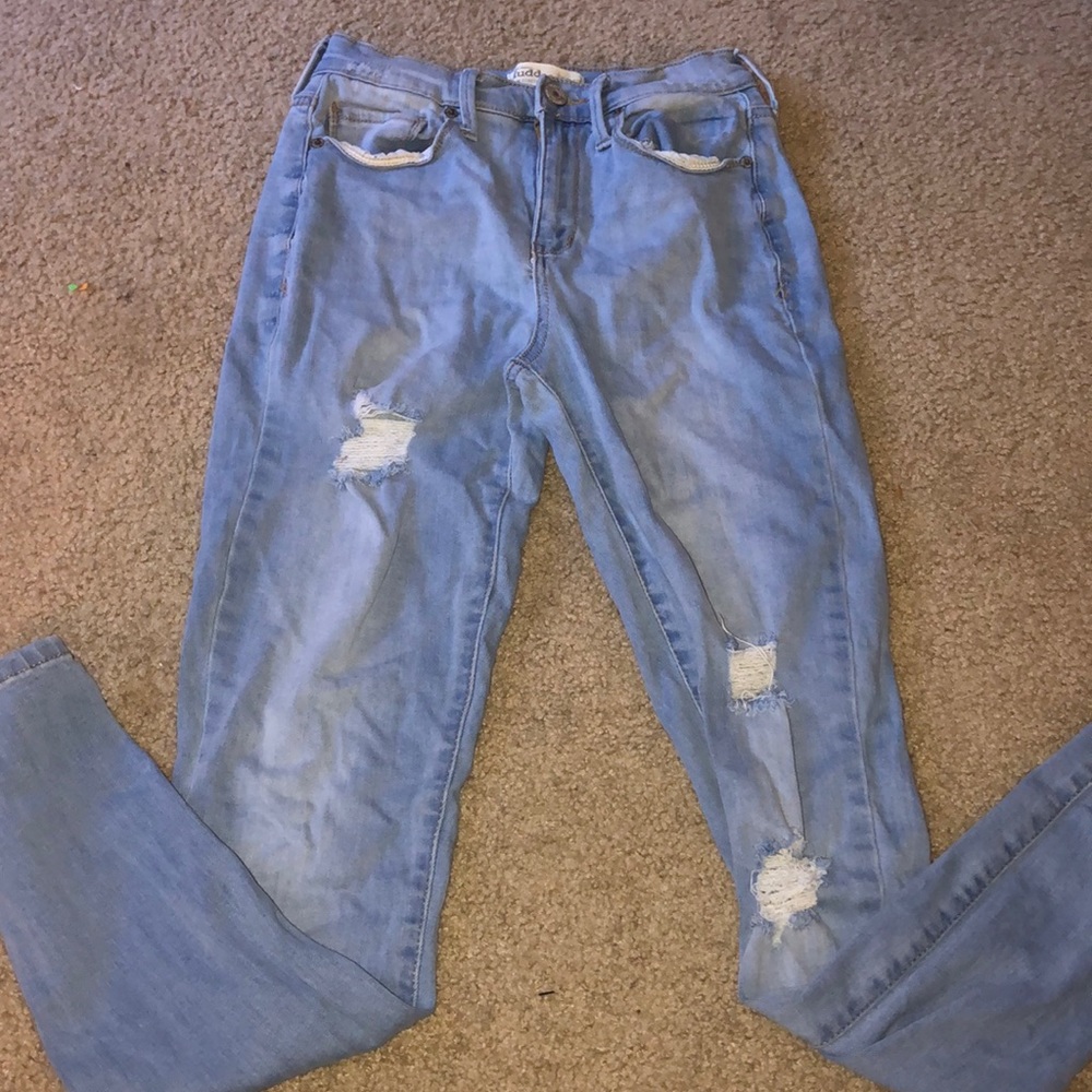Light Wash Ripped Jeans